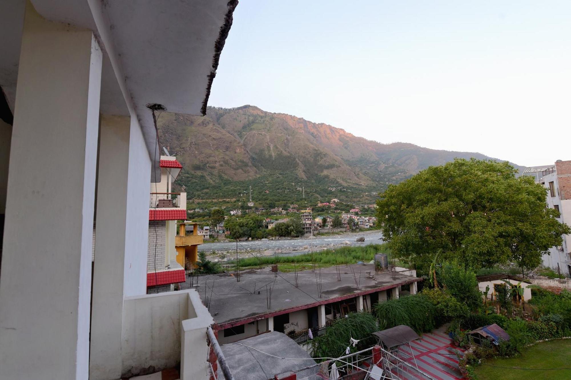 Hotel O Sunbeam Shamshi Bagian luar foto